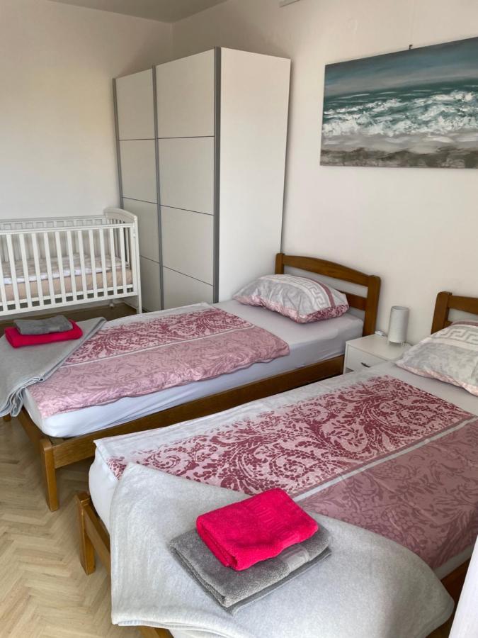 Casa Estancia Apartment Njivice Luaran gambar